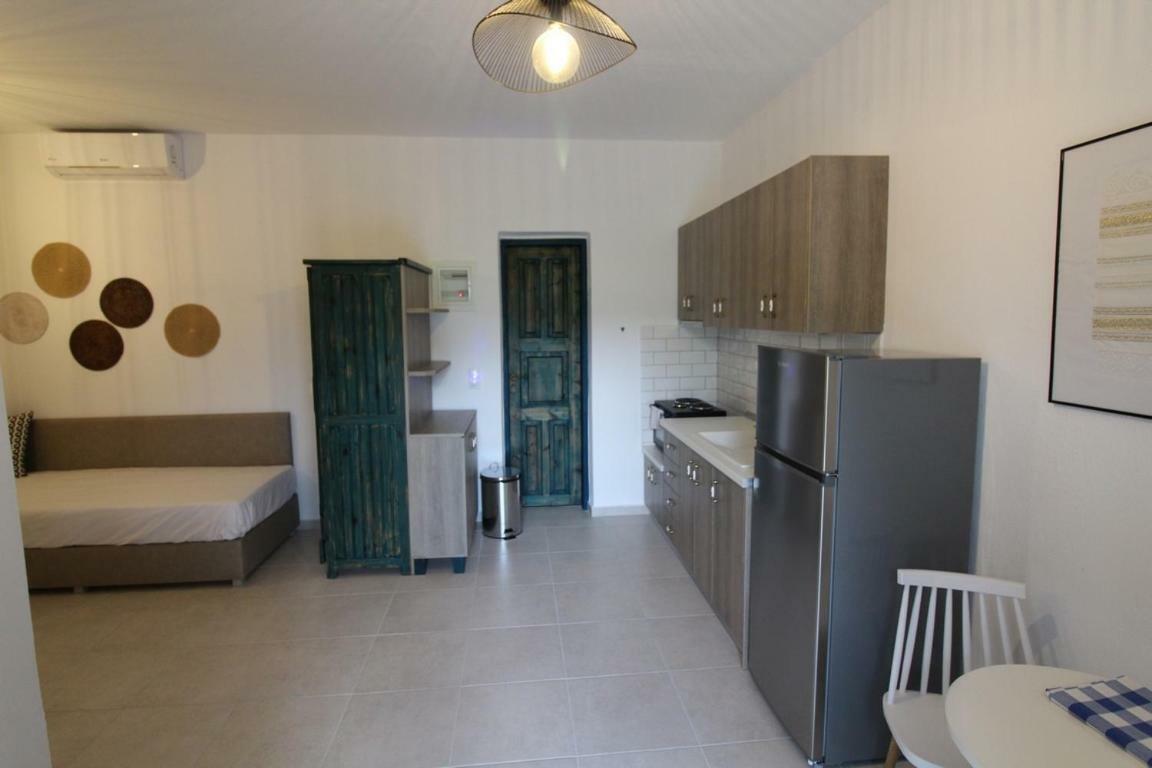 Olive House Apartment Elia Nikitis Ngoại thất bức ảnh